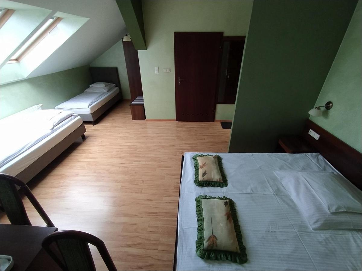 Restauracja Kargul Noclegi Łęczyca Zewnętrze zdjęcie