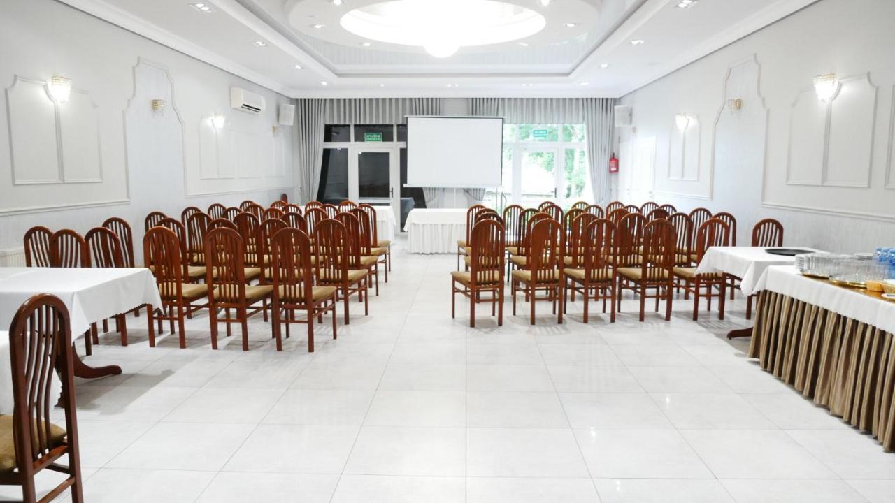 Restauracja Kargul Noclegi Łęczyca Zewnętrze zdjęcie